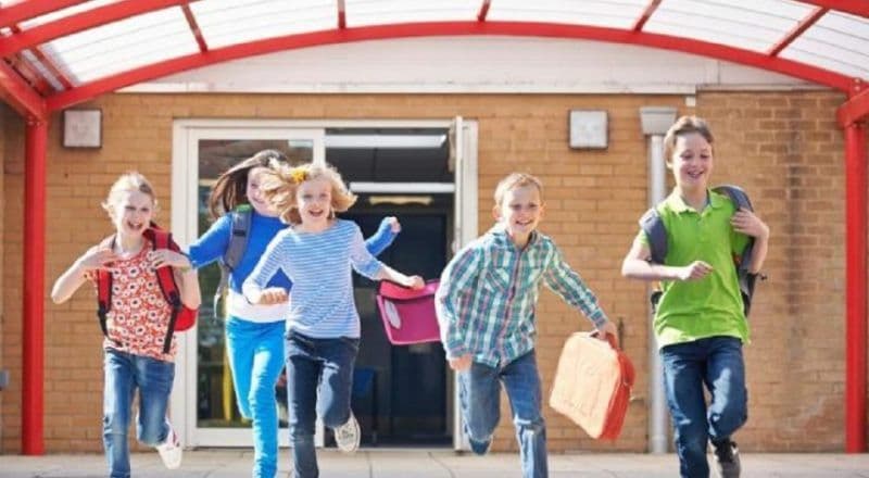 Este oficial! Vacanța de primăvară va fi în perioada 2 aprilie-4 mai. Anul școlar se va încheia în 25 iunie