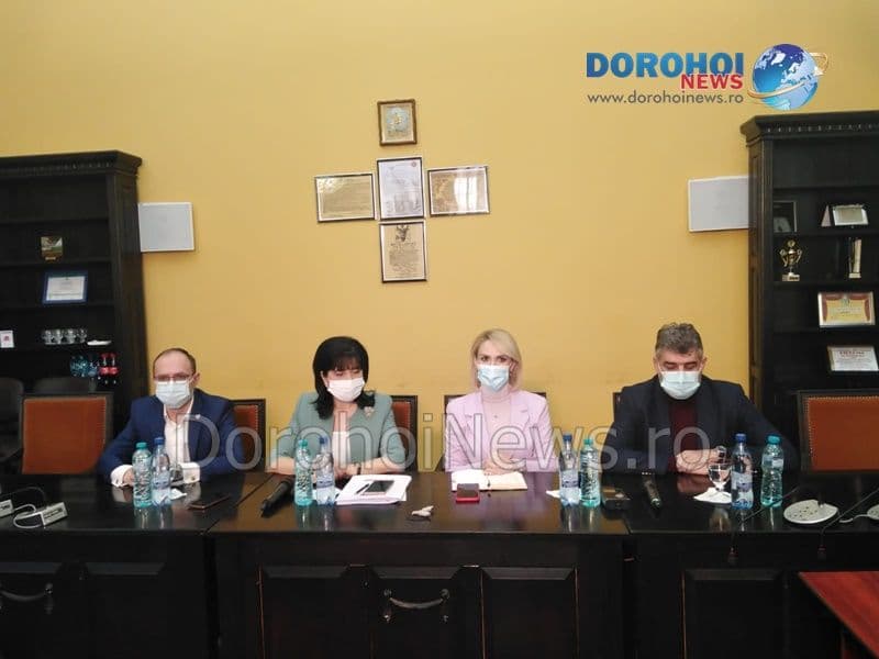 Liderii PSD, Marcel Ciolacu și Gabriela Firea, au ajuns la Botoșani - FOTO