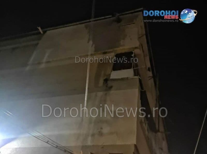 Incendiu izbucnit la un bloc din Darabani – VIDEO / FOTO
