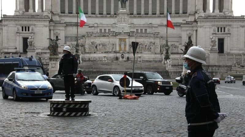 Italia îi va carantina pe toţi călătorii din statele membre UE