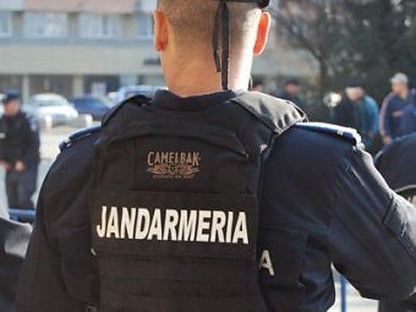 IJJ Botoșani: Jandarmii au dreptul să legitimeze, să efectueze control corporal asupra persoanei și bagajului acesteia în cadrul unor proteste