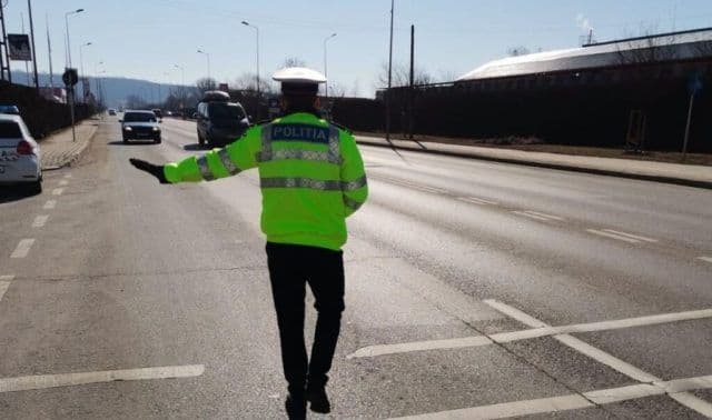 Poliţiştii botoșăneni, în acţiune pentru prevenirea accidentelor rutiere