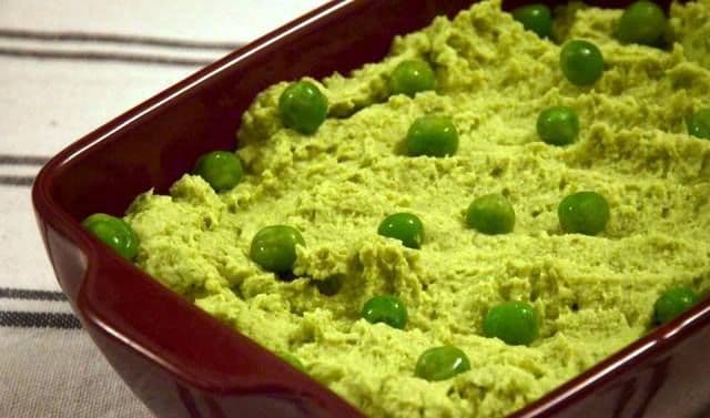 Pate de mazăre și ceapă verde