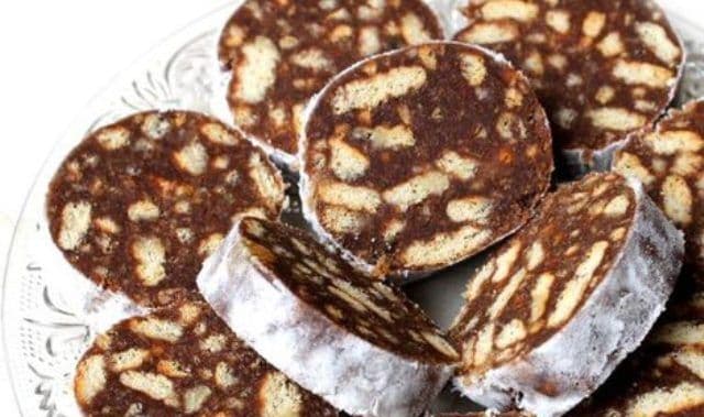 Salam de biscuiți cu fructe uscate - de post