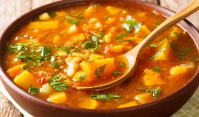 Ciorbă de legume cu tarhon