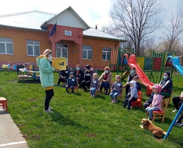 ZIUA PĂMÂNTULUI și ZIUA CĂRȚII marcate la Școala Viișoara - FOTO