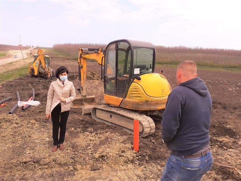 Ritm ridicat de lucru la alunecarea de teren de pe Drumul Județean 293, Dumeni – Havârna – FOTO