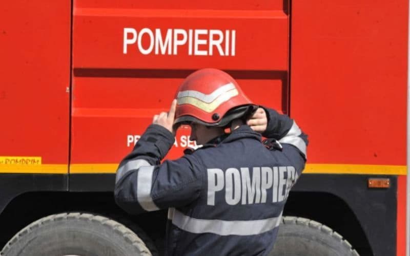Peste 300 de pompieri și salvatori SMURD vor fi la datorie de Paște