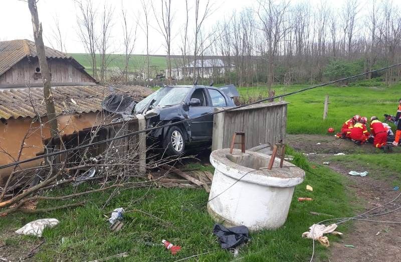 Grav accident petrecut în a doua zi de Paște! Șoferul a decedat în urma impactului - FOTO