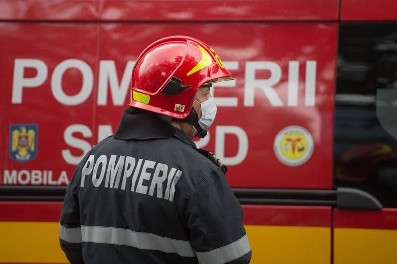 Peste 90 misiuni de salvare ale pompierilor în perioada sărbătorilor Pascale