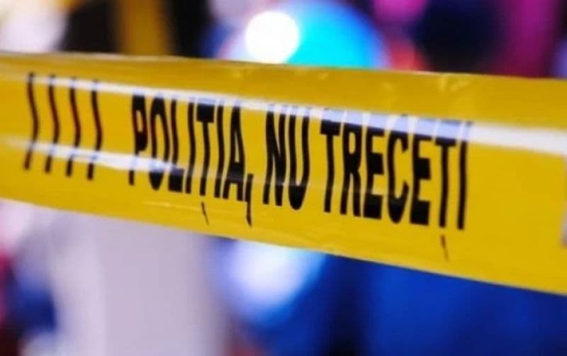 Caz tragic la Hudești! Un bărbat a fost găsit decedat în grădina casei sale