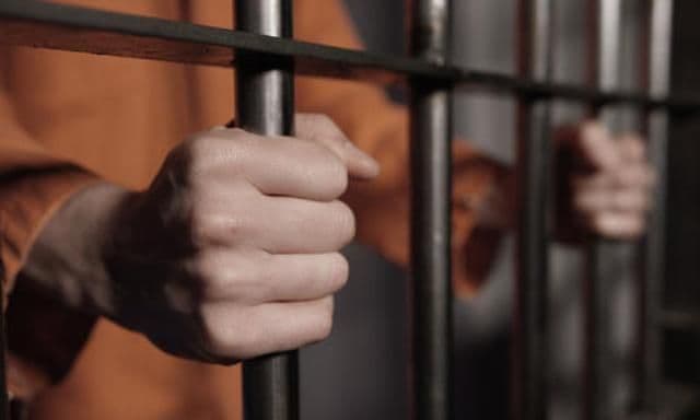 Femeie de 46 de ani condamnată la doi ani de închisoare pentru delapidare