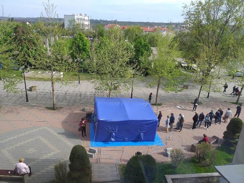 Peste 400 de persoane au primit serul Pfizer în cadrul activității de vaccinare de pe pietonalul din Dorohoi - FOTO