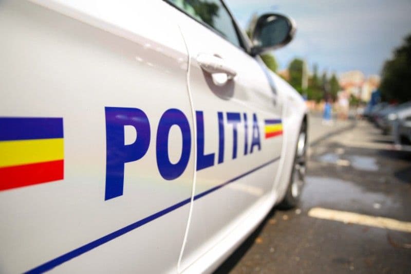 Mort de beat și cu permisul suspendat, a fost prins de polițiștii din Botoșani