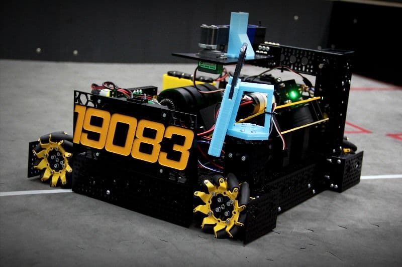 North East Dynamics vă invită la cea mai inedită demonstrație de robotică