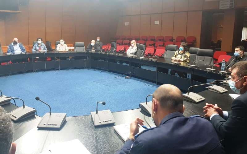 Prestatorii din HORECA atenționați, de prefect, că restricțiile de pandemie încă nu s-au ridicat