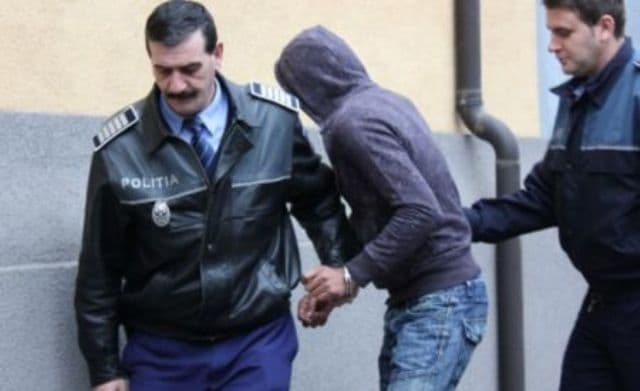 Dorohoian „săltat” de poliţişti de acasă şi adus sub escortă la Penitenciar