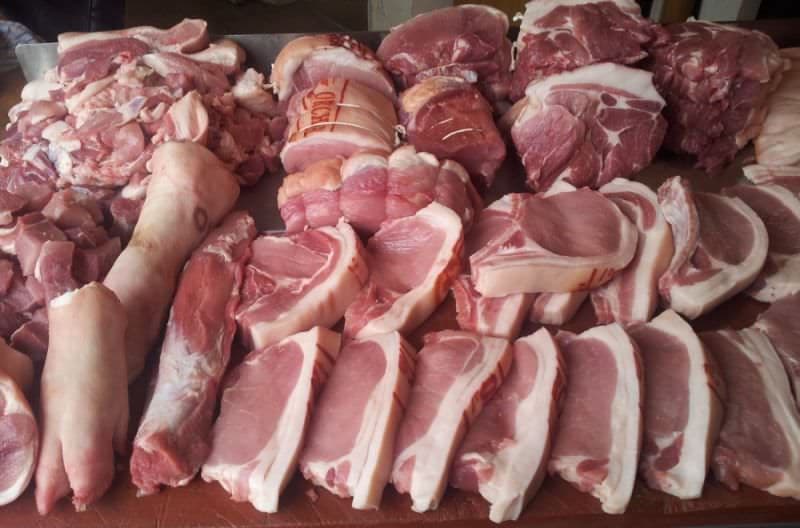 APCPR: Există diferențe nejustificate între prețurilor plătite fermierilor și preţul cărnii de porc la raft. Care este cauza?