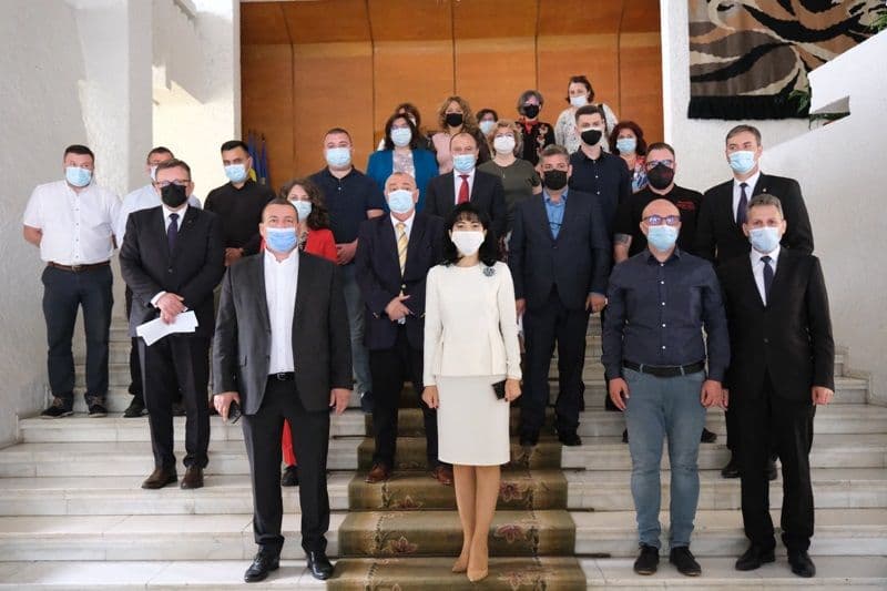 S-a semnat contractul pentru Lotul 2 din Drumul Strategic - FOTO