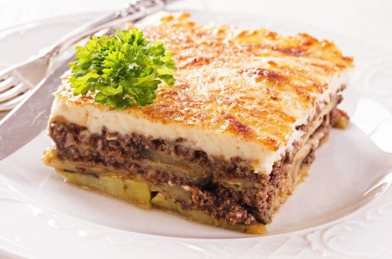 Musaca de cartofi cu carne tocată de porc