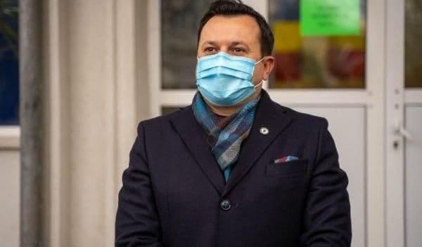 Cătălin Silegeanu: „De neconceput ca un județ cultural precum Botoșaniul, să refuze susținerea tipăririi revistei Hyperion!”