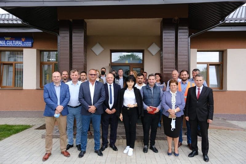 Consiliul Județean a predat constructorilor Lotul 2 al Drumului Strategic - FOTO