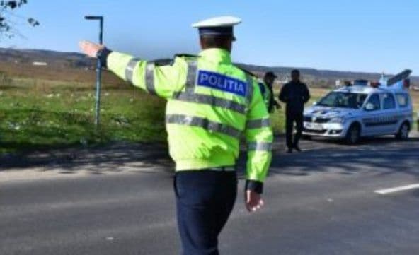 Pericol pe șosele! Mort de beat și fără permis