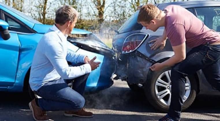 Obligațiile conducătorilor auto implicați într-un accident de circulație în urma căruia au rezultat doar pagube materiale