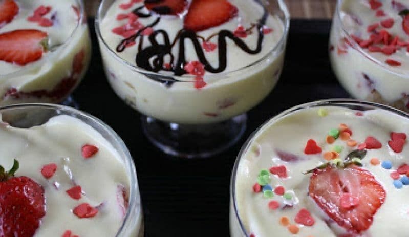 Desert cu căpșuni și mascarpone