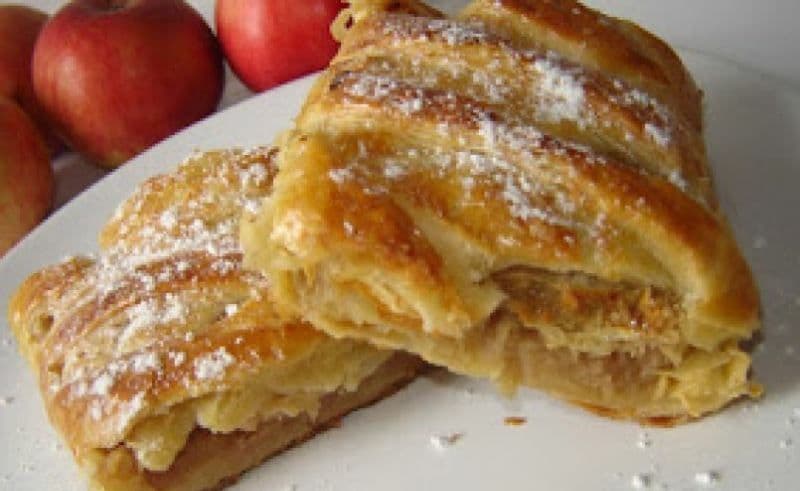 Strudel cu mere