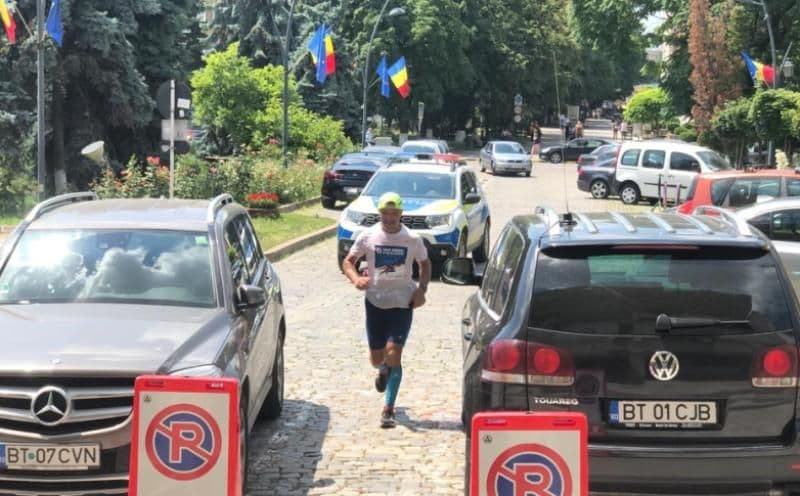 Maratonistul poliţiştilor a ajuns şi la Botoşani „Susținem familiile polițiștilor răpuși de COVID! - FOTO