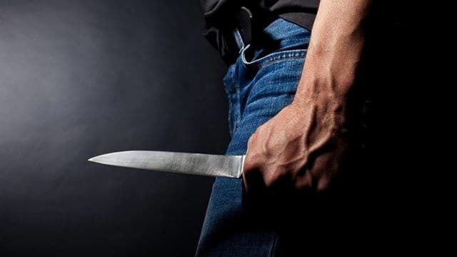 Polițist înjunghiat de un tânăr de 24 de ani din Botoșani