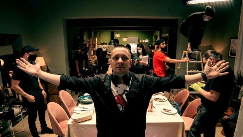 Dorohoianul Octavian Strunilă lansează primul său film: „Complet necunoscuți”