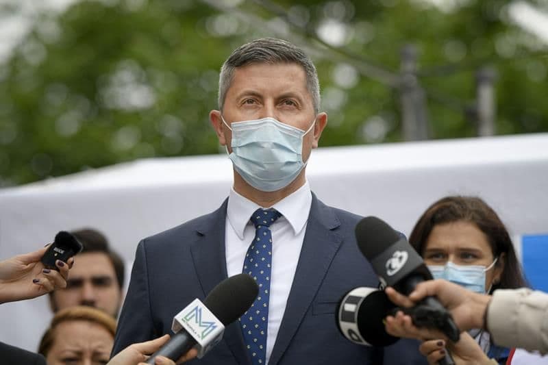 Intrarea în mall-uri ar putea fi condiționată de vaccinare. Vezi toate măsurile discutate în coaliția guvernamentală