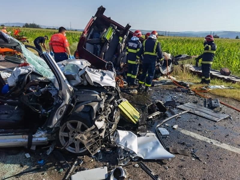 Tragedie pe E85, în Răcăciuni - Bacău. 7 persoane au murit în urma unui accident rutier - FOTO