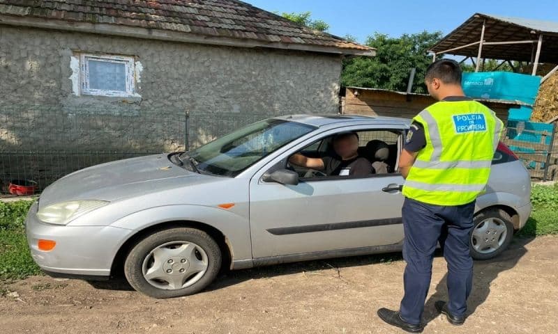 Tânăr de 18 ani, prins la volan fără permis de conducere