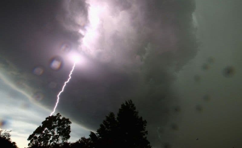 Meteorologii au emis o nouă avertizare meteorologică tip COD PORTOCALIU de furtună