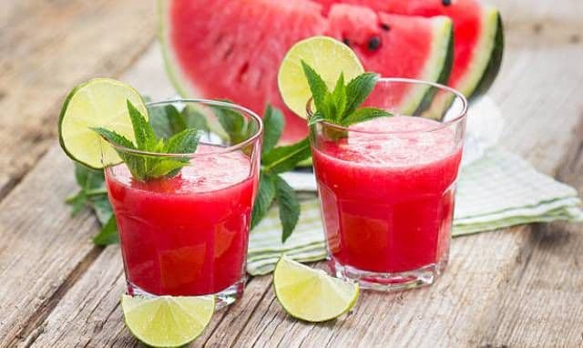 Cocktail de pepene cu mentă