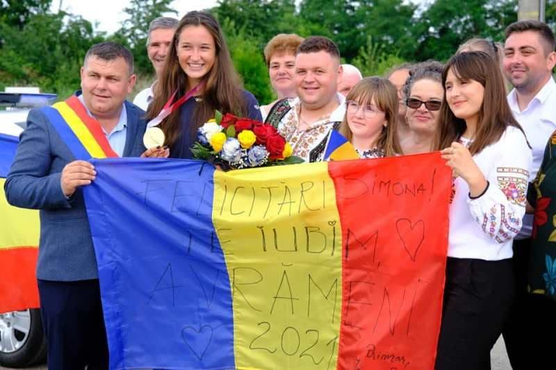 Botoșăneanca Simona Radiș, campioana de la JO Tokyo2020, sărbătorită în comuna sa natală - FOTO