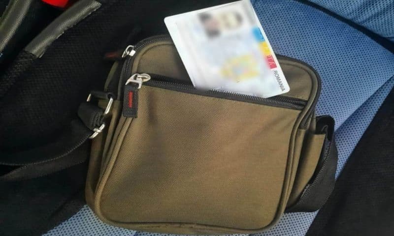 300 de euro plătit de un moldovean, pentru un act de identitate fals