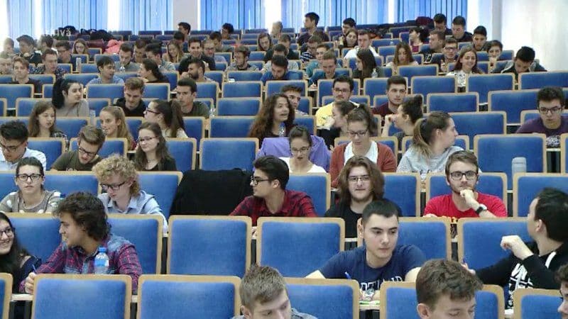 Inspectoratul General pentru Imigrări: Proceduri simplificate pentru elevii și studenții străini