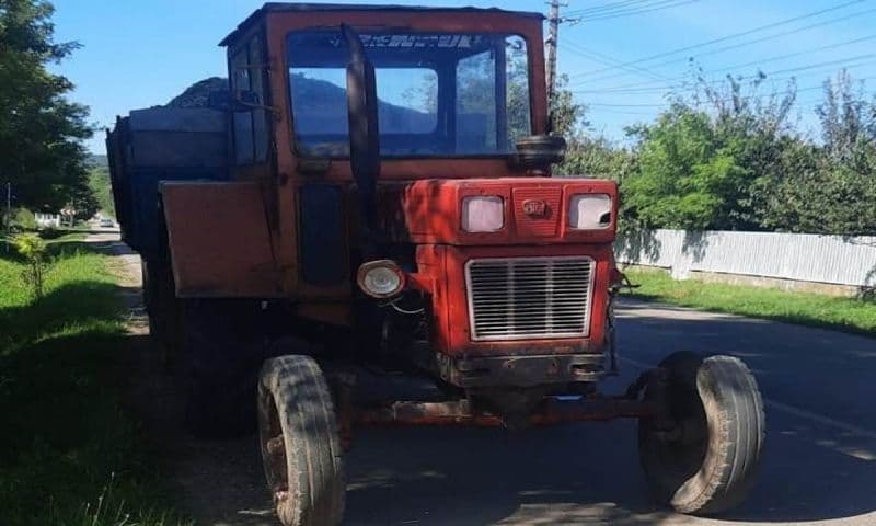 Vehicul condus pe drum public fără documente corespuzătoare