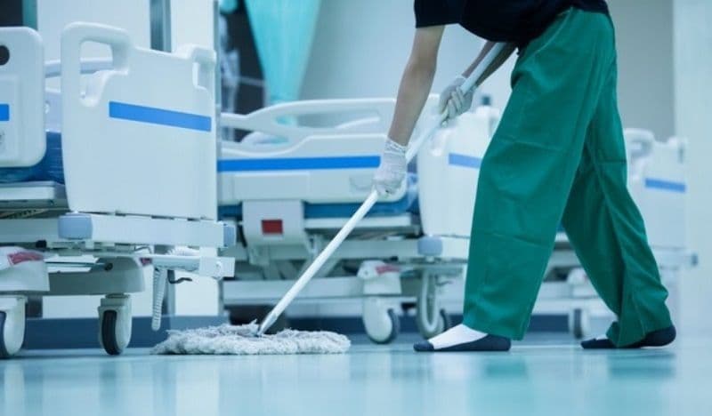 De ce rezistă bacteriile care provoacă infecții în spitale la antibiotice
