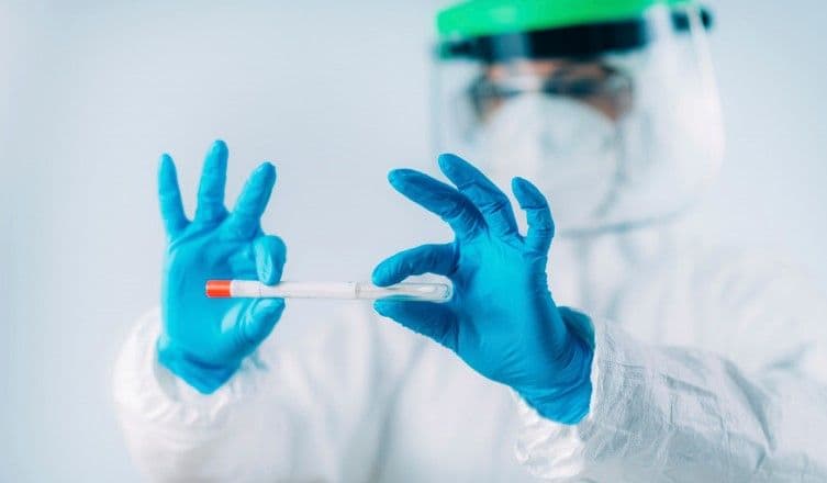 Aproape 100 de îmbolnăviri și două decese raportate în ultimele 24 de ore în județul Botoșani. Patru comune în scenariu „roșu”, șapte pe „galben”
