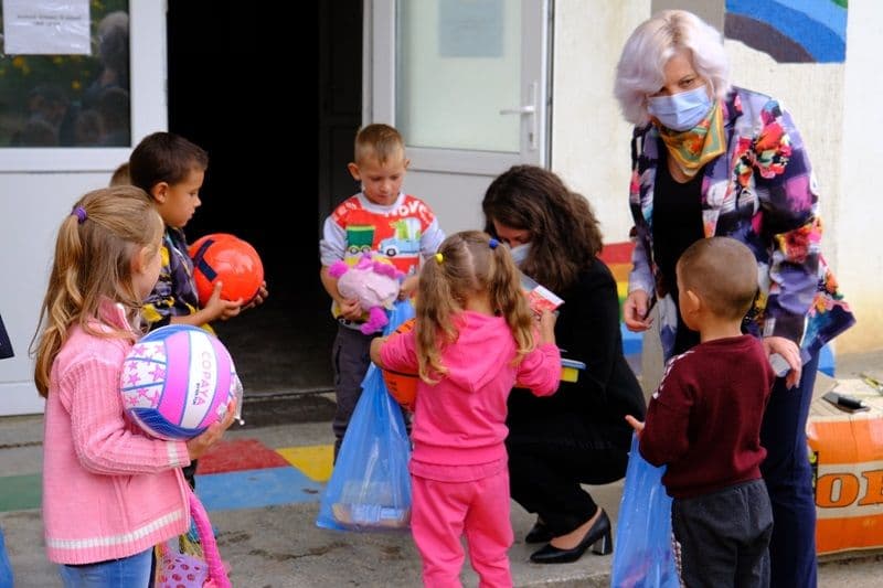 Femeile social democrate sunt alături de preșcolarii din mediul rural - FOTO
