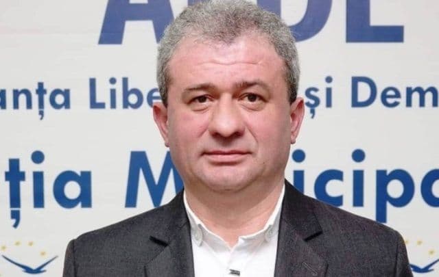 Ruptură între realitatea românilor și cea a guvernanților!