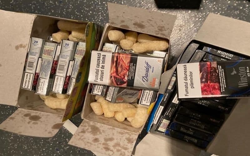 Pufuleţi aromatizaţi cu tutun de contrabandă, pregătiţi pentru Italia