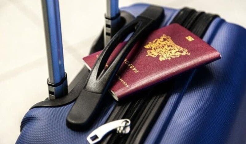 Paşaportul devine obligatoriu pentru toți românii care călătoresc în Marea Britanie, de la 1 octombrie