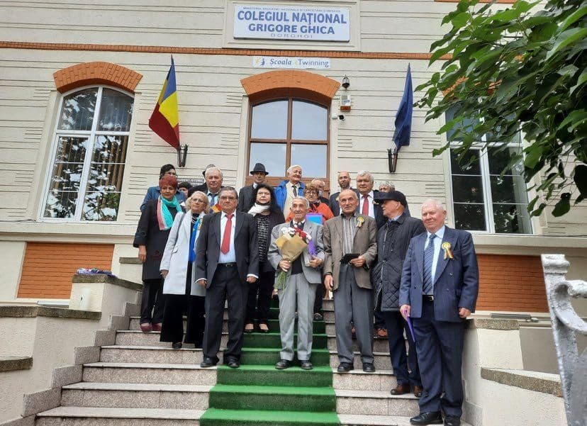Colegiul Național „Grigore Ghica” Dorohoi. Toamna se numără generațiile - FOTO