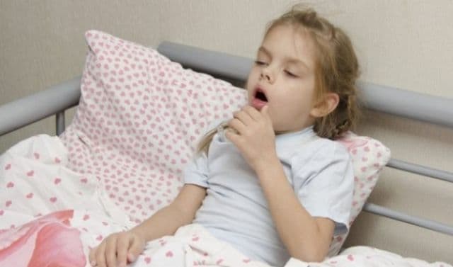 Greșeli pe care să nu le mai faci când copilul tău este bolnav